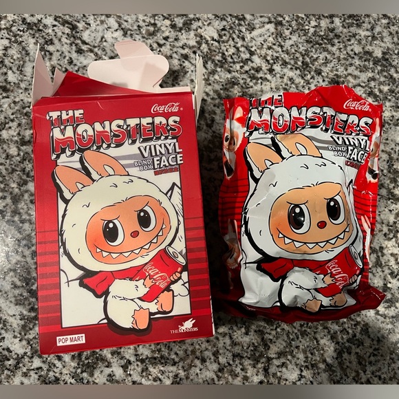 Monster Keychain - Picture 3 of 7